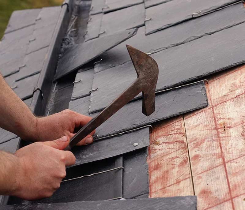 TECHNIQUE PRO COUVERTURE : Artisan couvreur à Quimper et dans le Finistère sud (29) : Travaux de couverture & zinguerie. Nettoyage & peinture hydrofuge toit. Etanchéité toit plat terrasse. Nettoyage, démoussage, ravalement peinture et imperméabilisation façade. Nettoyage des extérieurs : pavé, allée, dallage, muret, terrasse …